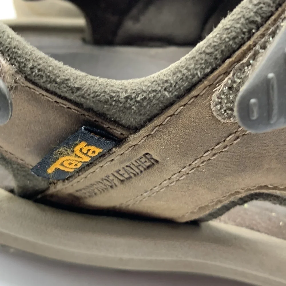 Teva Brown Leather Hiking Sport Sandals Sz 8. MS1332E